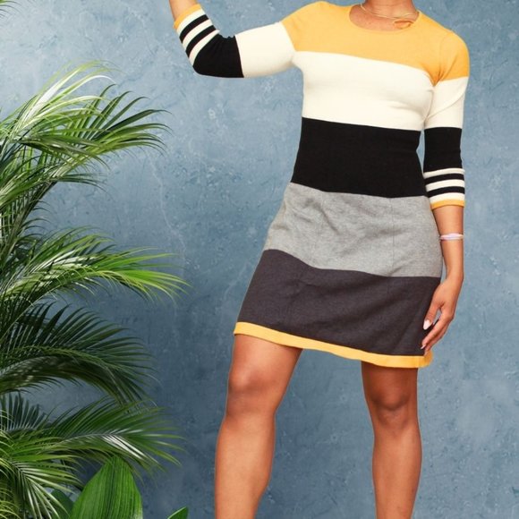 Jessica Howard Plus 3/4 Sleeve Colorblock Sweater Dress - Picture 1 of 3